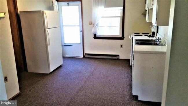 1154 Steamboat Rd in Shady Side, MD - Building Photo - Building Photo