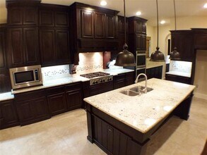 7675 Dotter Dr in Frisco, TX - Building Photo - Building Photo