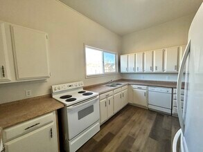 904 Dresslerville Rd in Gardnerville, NV - Building Photo - Building Photo