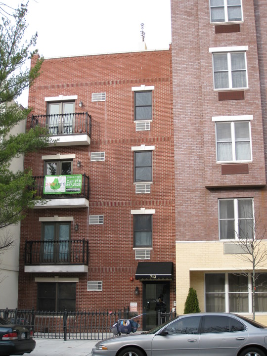 712 6th Ave in Brooklyn, NY - Building Photo