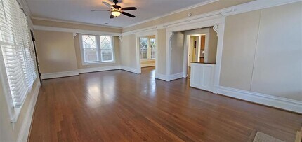 808 W Main St in Houston, TX - Foto de edificio - Building Photo