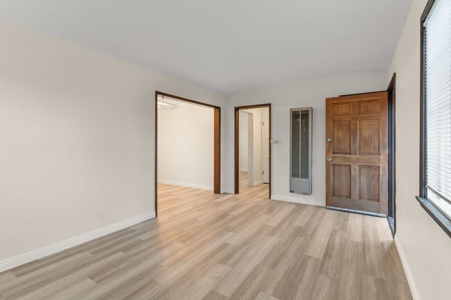 801 St Louis Ave in Long Beach, CA - Building Photo - Building Photo