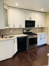 23 Ginny Ln in Bethpage, NY - Building Photo - Building Photo