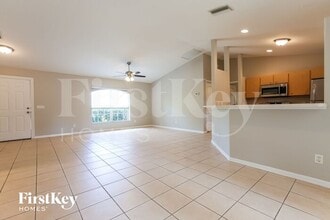 5404 Gainsboro St in North Port, FL - Building Photo - Building Photo