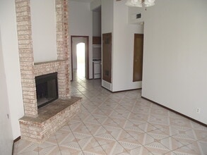 5953 Deer Ave in El Paso, TX - Building Photo - Building Photo