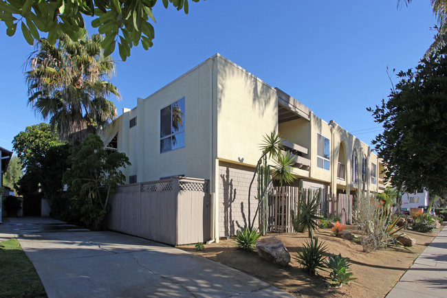 1624 Cypress Ave in San Diego, CA - Building Photo - Building Photo