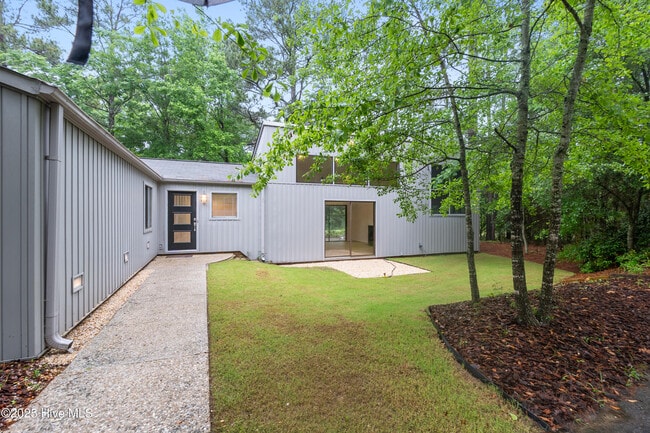 property at 916 Rays Bridge Rd