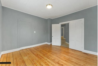 53 Orchard St, Unit 53 Orchard St. #1 in Pittsfield, MA - Building Photo - Building Photo