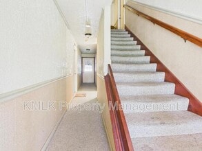 5026 Winthrop Dr in Austintown, OH - Building Photo - Building Photo