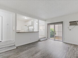 Gem Lane Village in Beaverton, OR - Building Photo