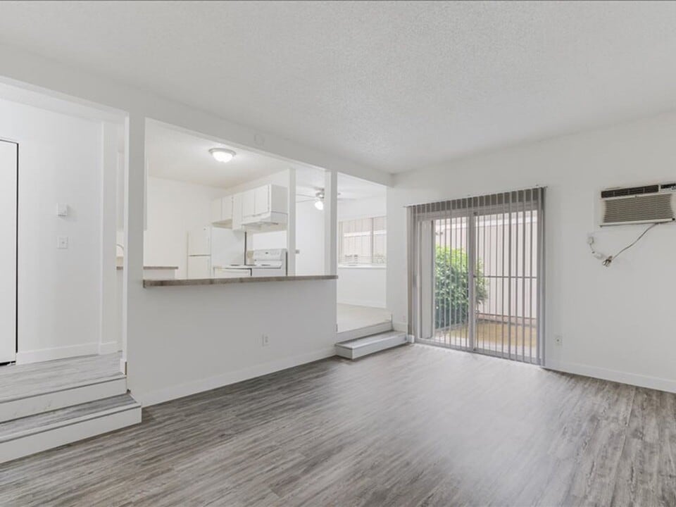 Gem Lane Village in Beaverton, OR - Building Photo