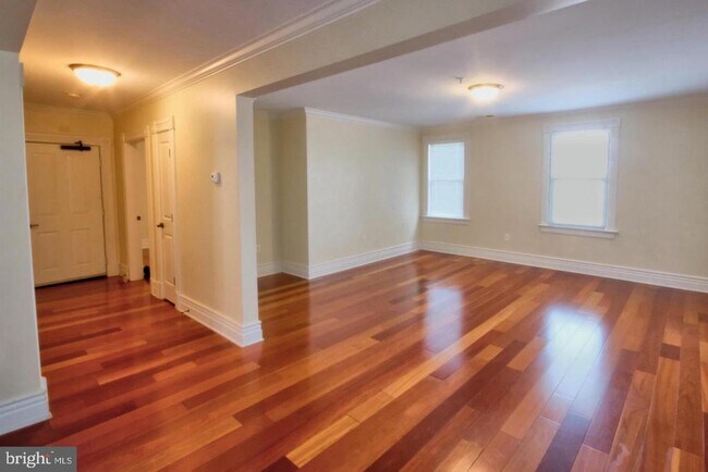 303 Charles St in La Plata, MD - Building Photo - Building Photo