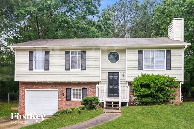 property at 2982 Valley View Cir