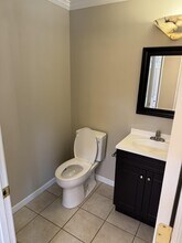 19048 Partridge Wood Dr in Germantown, MD - Building Photo - Building Photo