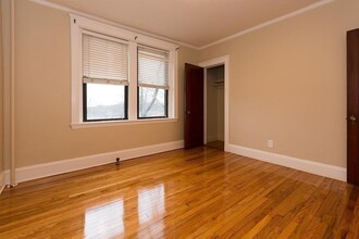 2035 Commonwealth Ave, Unit 11 in Boston, MA - Building Photo - Building Photo
