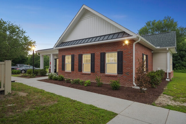 Diamond Court I & II in Harrington, DE - Building Photo - Building Photo