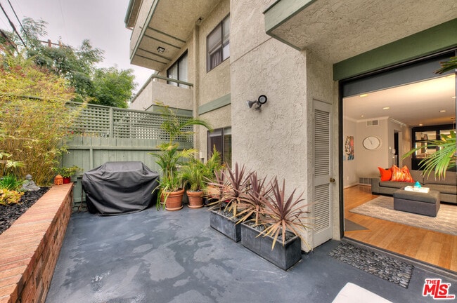 2663 S Centinela Ave in Santa Monica, CA - Building Photo - Building Photo