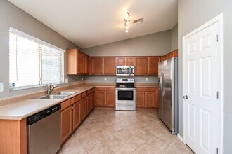 9548 W Miami St in Tolleson, AZ - Foto de edificio - Building Photo