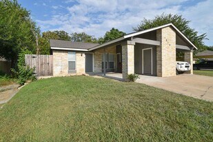 1810 Nicole Cir in Round Rock, TX - Building Photo