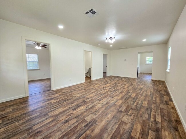 418 N Shawnee Ave in Shawnee, OK - Building Photo - Building Photo