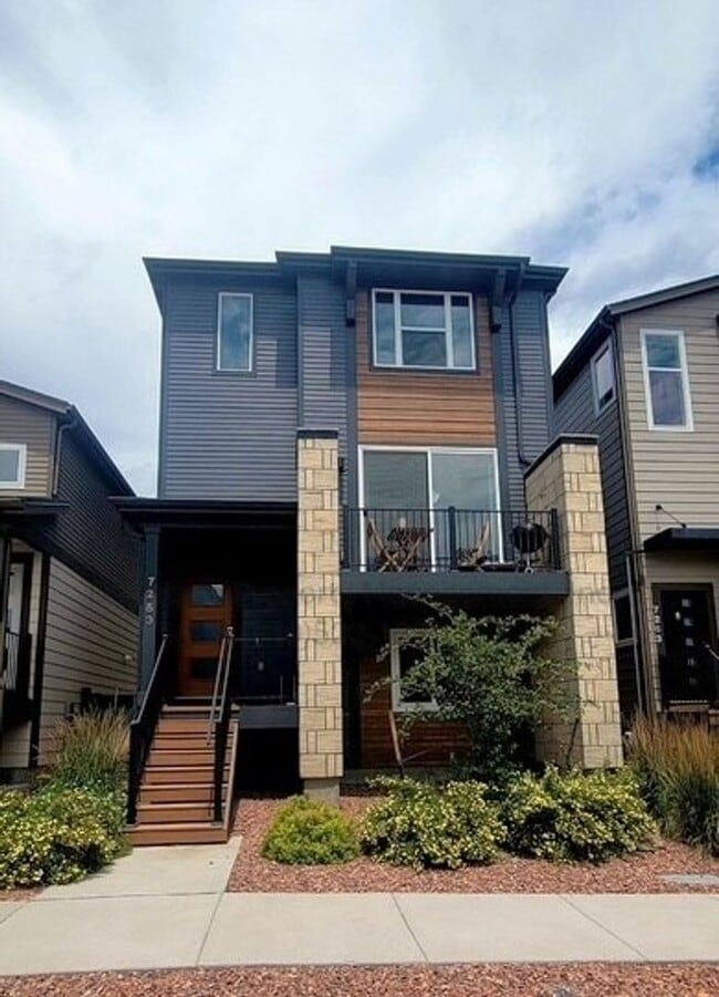 property at 7253 Rosa Belle Hts