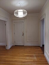 33 Winslow Rd in Brookline, MA - Building Photo - Building Photo