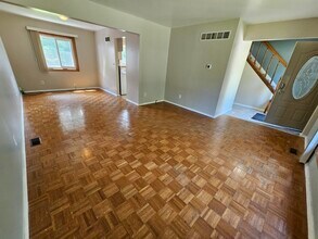 43921 Arlington Rd in Canton Township, MI - Building Photo - Building Photo