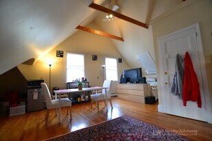 27 Bennett St, Unit 2 in Boston, MA - Building Photo