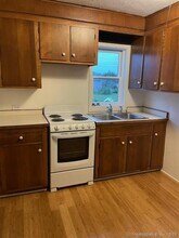 262 N Water St in Stonington, CT - Building Photo - Building Photo