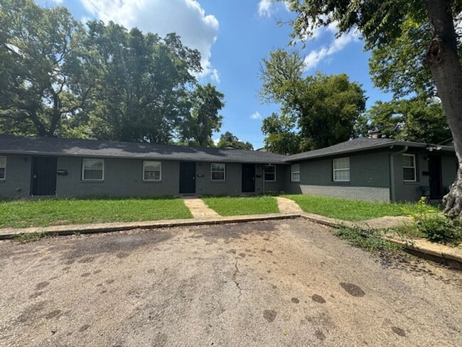 property at 1716 32nd Pl N