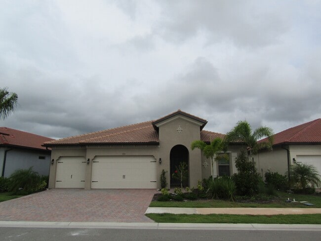 property at 608 Maraviya Blvd