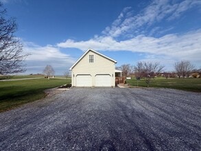 305 Hammond Rd in Shippensburg, PA - Building Photo - Building Photo
