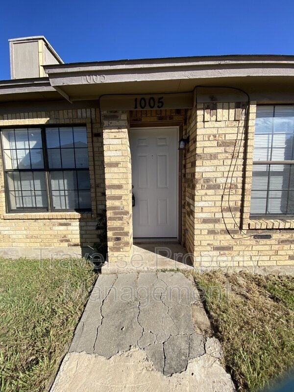 1005 Tennessee Trail in Arlington, TX - Building Photo - Building Photo