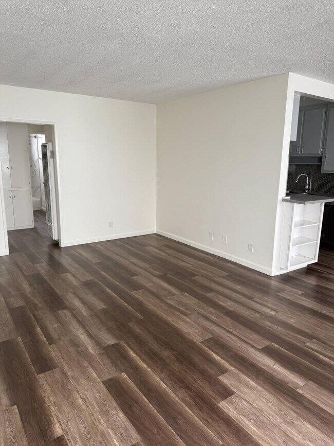 1035 N Harper Ave in West Hollywood, CA - Building Photo - Building Photo
