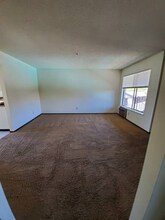 951 Copeland Creek Dr-Unit -951 Copeland Creek Dr. Unit 3 Unit 3 in Rohnert Park, CA - Building Photo - Building Photo