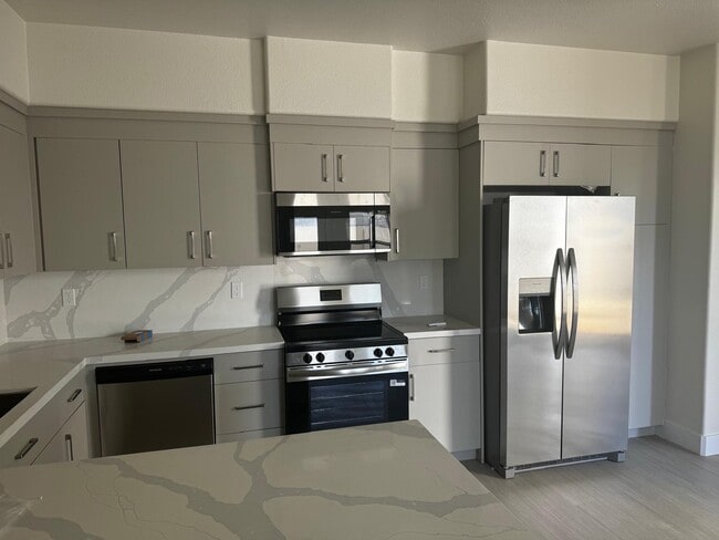 2125 Moffett Rd, Unit 1