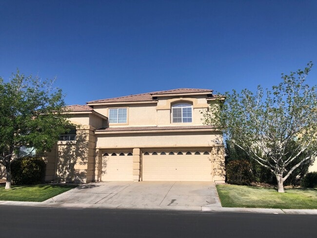 653 Orbiter Ln in Las Vegas, NV - Building Photo - Building Photo