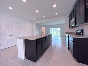 1222 Sand Torch Cir in Davenport, FL - Building Photo - Building Photo