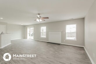 818 Swearngan Ridge Ct in Charlotte, NC - Foto de edificio - Building Photo