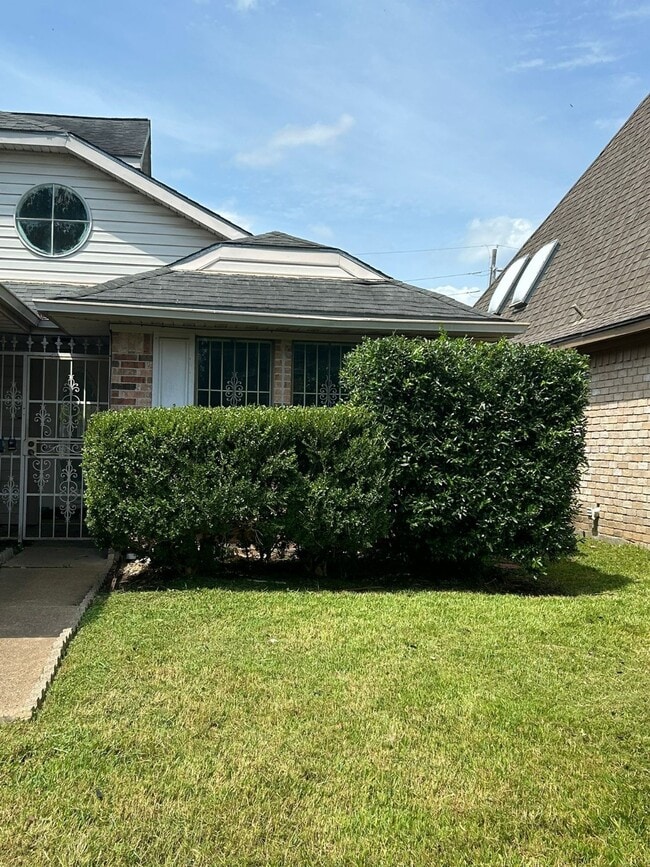 property at 7010 Cape Forward Dr