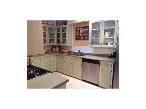 2400 W 7th St, Unit 305-102 in Austin, TX - Building Photo - Building Photo