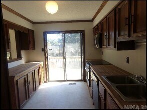 47 Hightrail Dr in Maumelle, AR - Building Photo - Building Photo