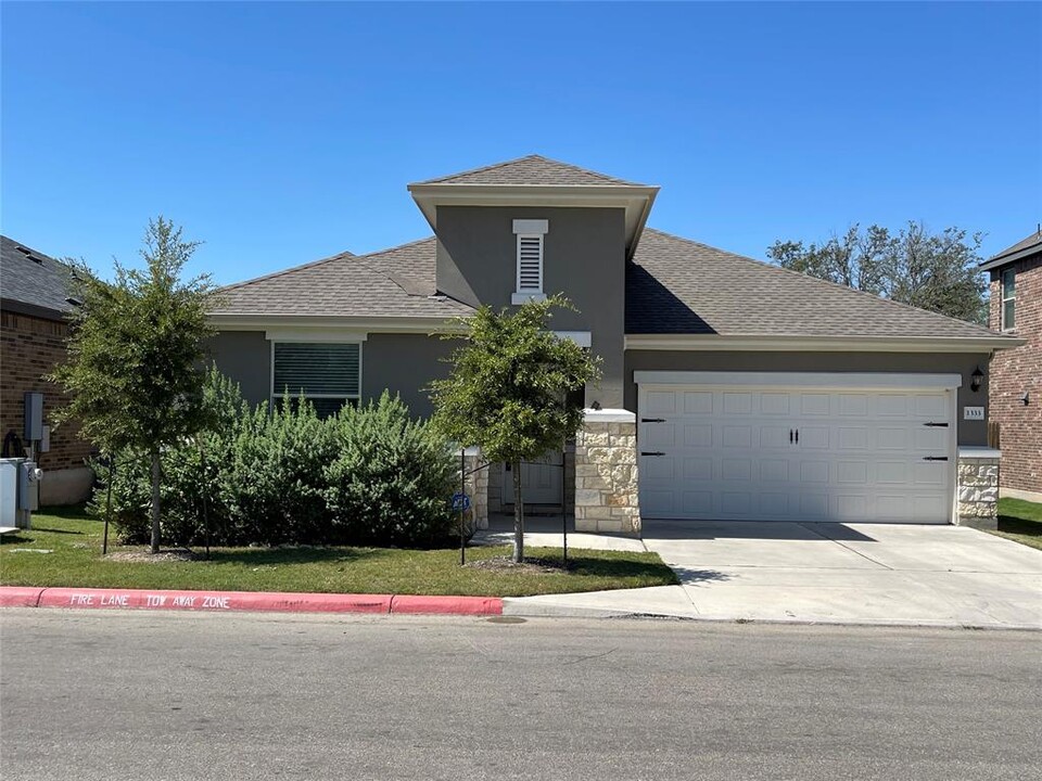 1333 Eagle Ridge Trail in Leander, TX - Building Photo