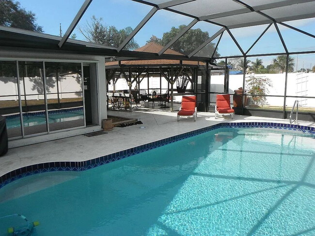 property at 1304 De Prie Rd