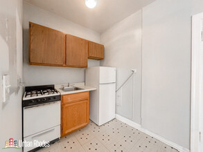 1101 W George St, Unit M03B in Chicago, IL - Building Photo - Building Photo