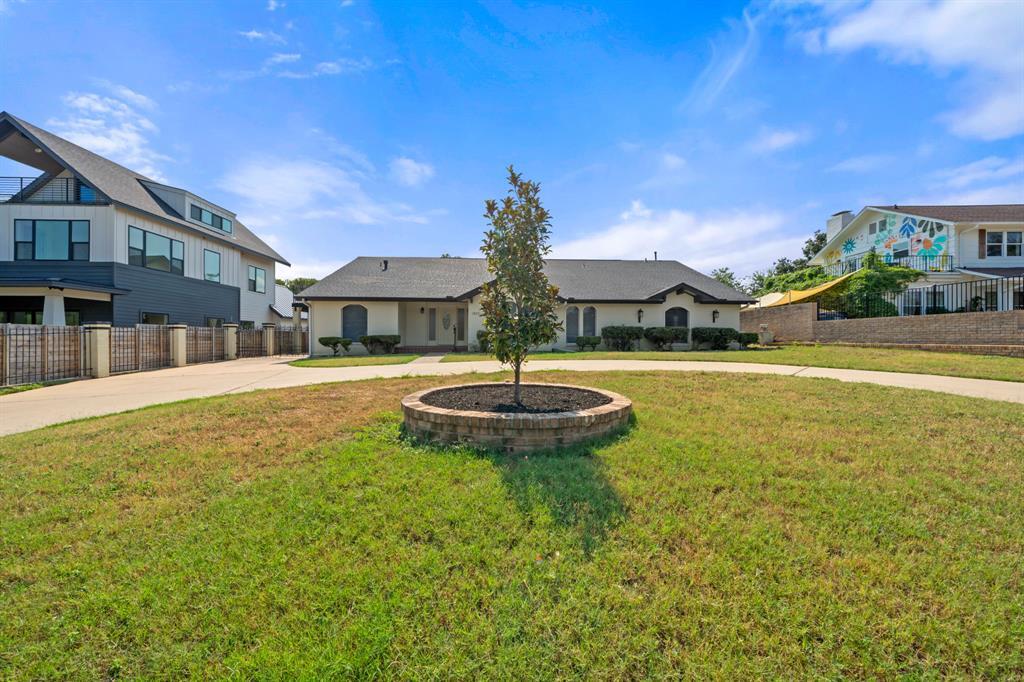 1813 Parker Ln in Austin, TX - Building Photo