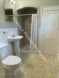 340 Spring St photo'