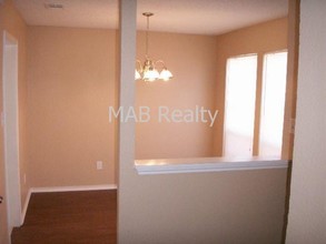 1402 Darr St in Irving, TX - Foto de edificio - Building Photo