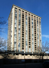 Crown Towers in New Haven, CT - Building Photo - Building Photo