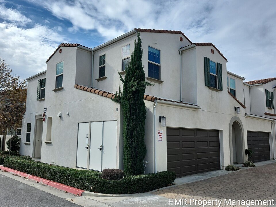 293 E Arrow Hwy in Glendora, CA - Building Photo